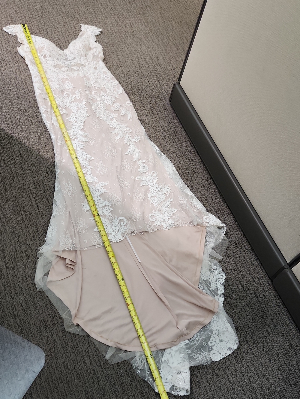 Whispers and Echoes Milano Gown Size 12 - Picture 9 of 16